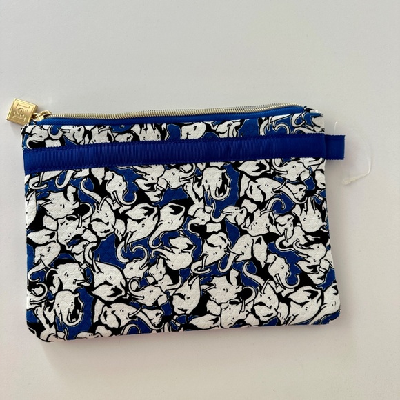 CAROLINA HERRERA New York for Neiman Marcus  9 in W x 6 in H x .25 in D - Picture 5 of 8